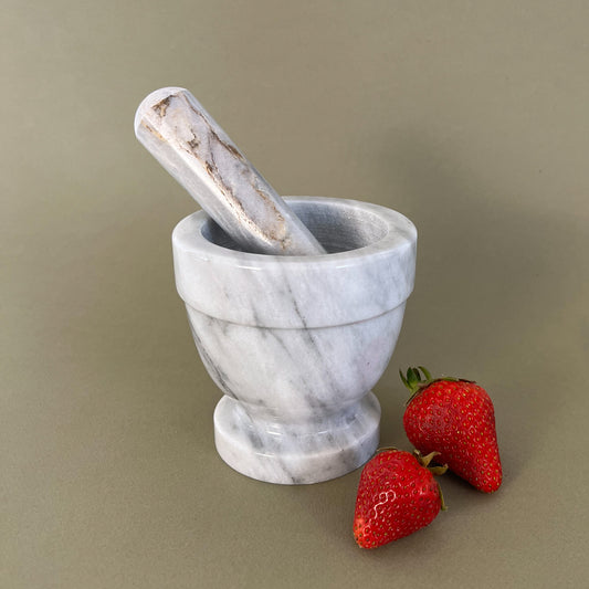 marble pestle + mortar